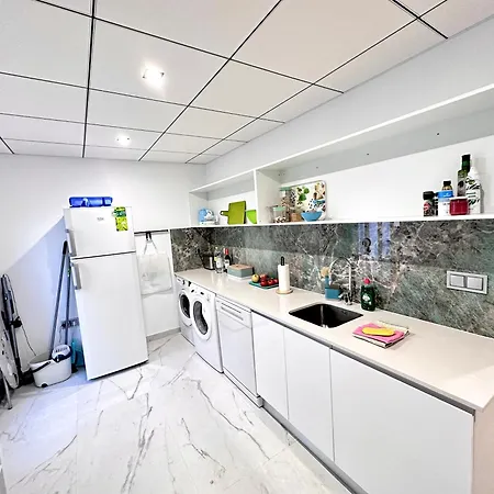 Sonnige Mit Privatem Pool & Dachterrasse Villa *