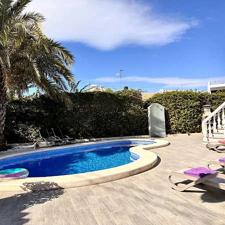 Sonnige Mit Privatem Pool & Dachterrasse *