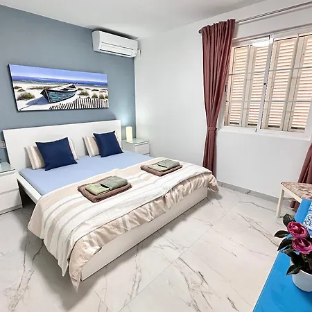 Mediterranean With Private Pool & Rooftop *