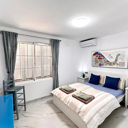 Villa Sonnige Mit Privatem Pool & Dachterrasse *