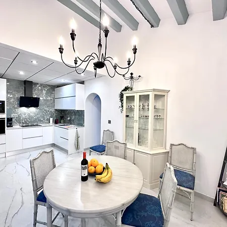 Villa Sonnige Mit Privatem Pool & Dachterrasse *